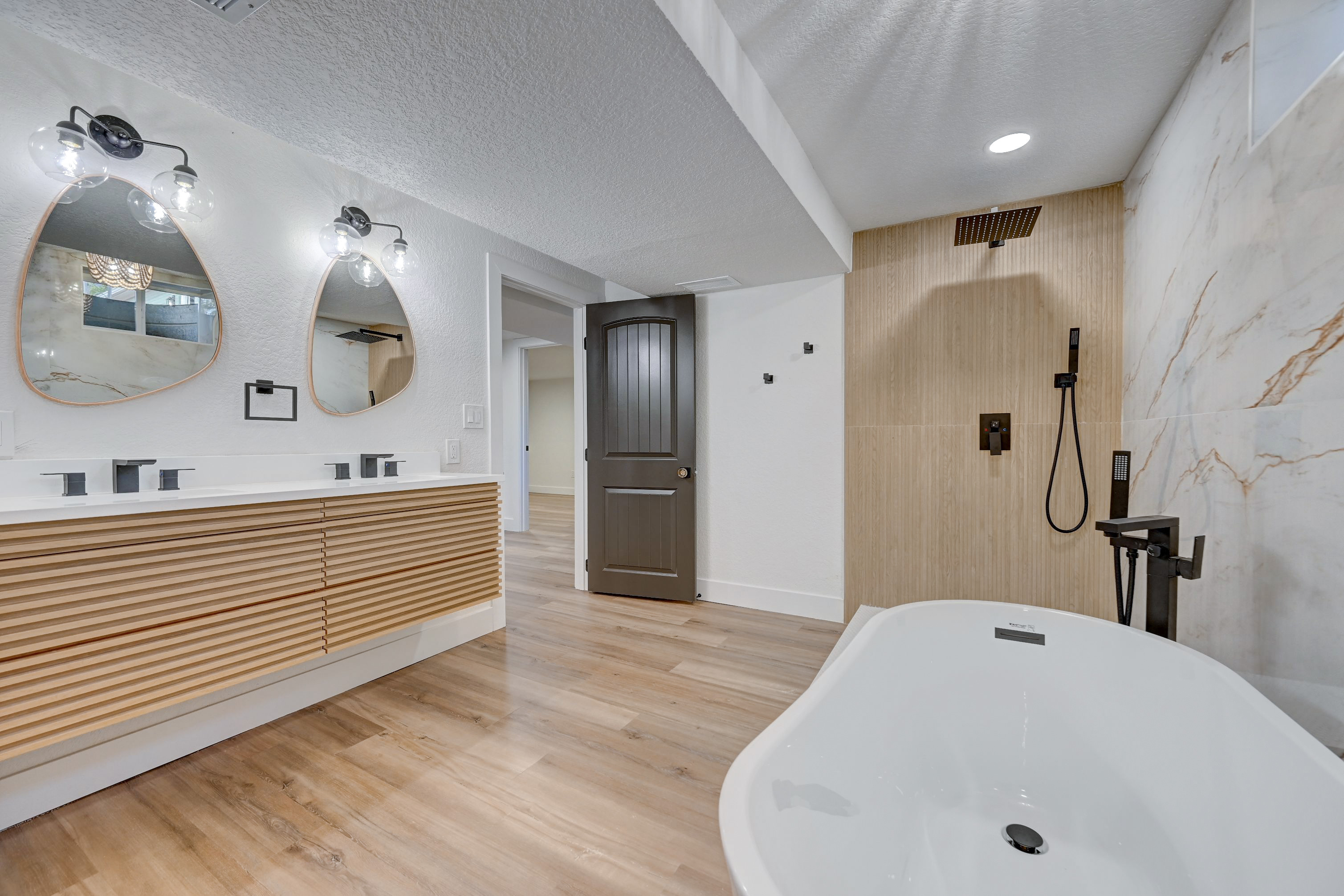 Spa master bath